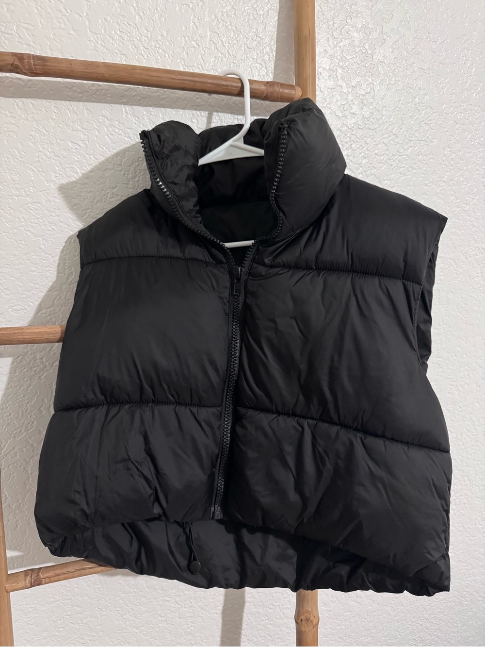 Cropped Black Puffer Vest Jacket - Women